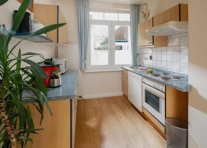 アパート Marie 3, *